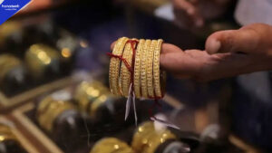 Gold Prices Rise by Rs 1,400 Per Tola Across Pakistan