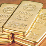 Gold Prices Fall by Rs 1,300 Per Tola Across Pakistan