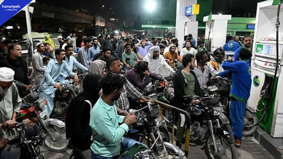 Petrol Price in Pakistan Falls by Rs. 3.93 per Liter, Diesel Rate Unchanged
